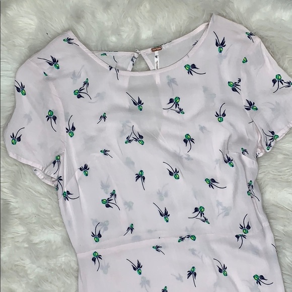 Free People Dresses & Skirts - Free people light pink floral dress